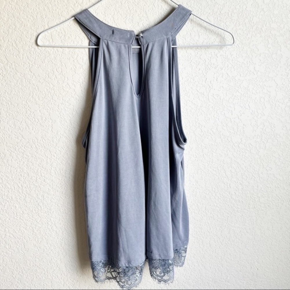Caution to the Wind Blouse Sleeveless Keyhole Lace Bottom, Medium - Picture 6 of 8